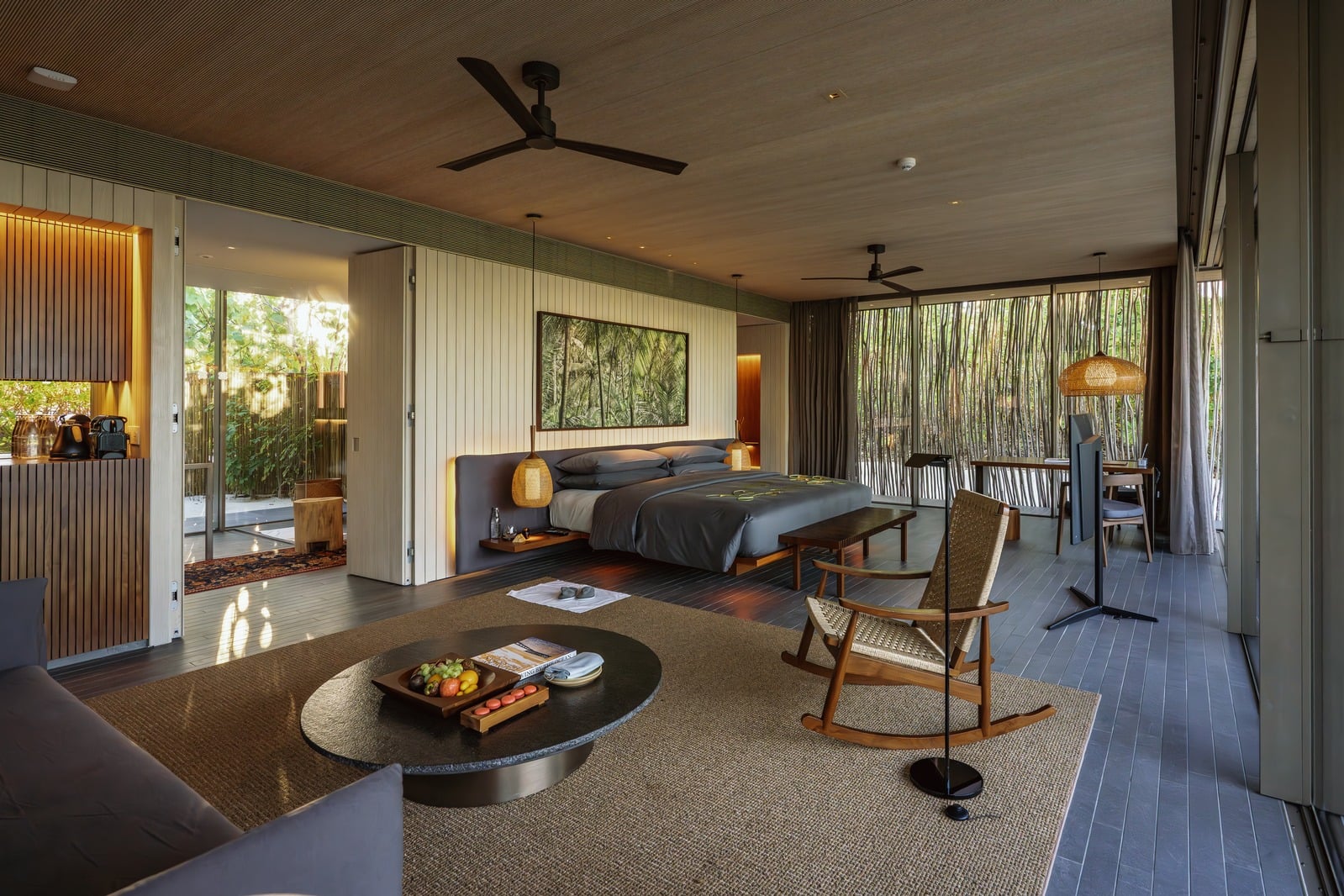 One bedroom Sunset Beach Pool Villa 객실